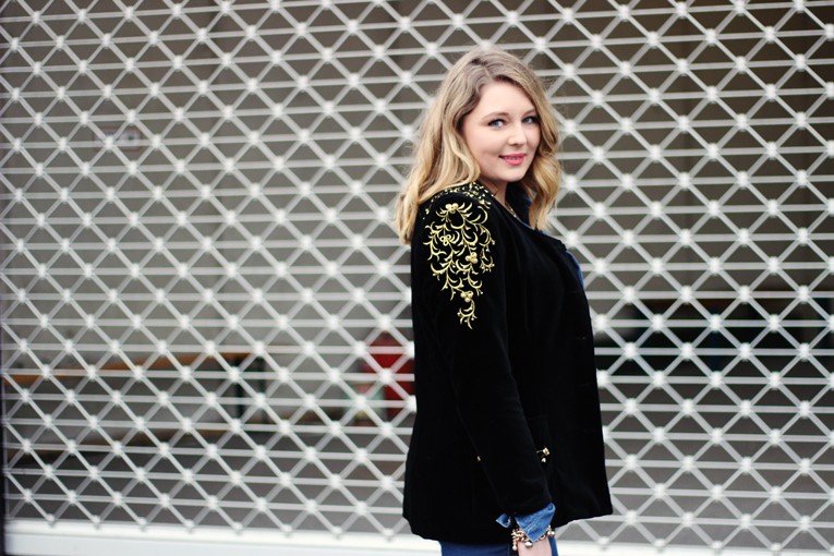 OVERDIVITY bestickte Schulter OVERDIVITY Bestickte Schultern