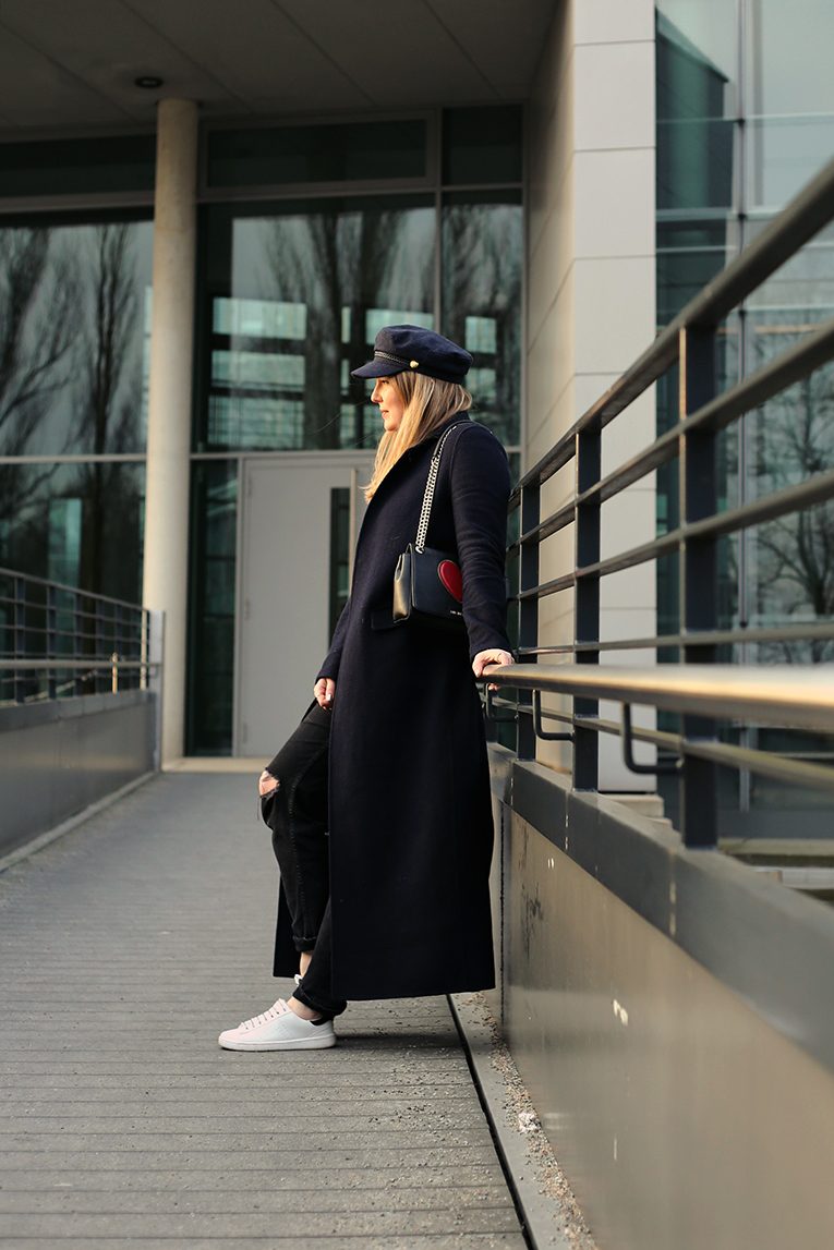 OVERDIVITY Xl Coat, Long coat, Streifen, Streifen shirt, Zara trend , spring 2018, Modeblogger, navy coat, pantone trend farbe www.overdivity.com